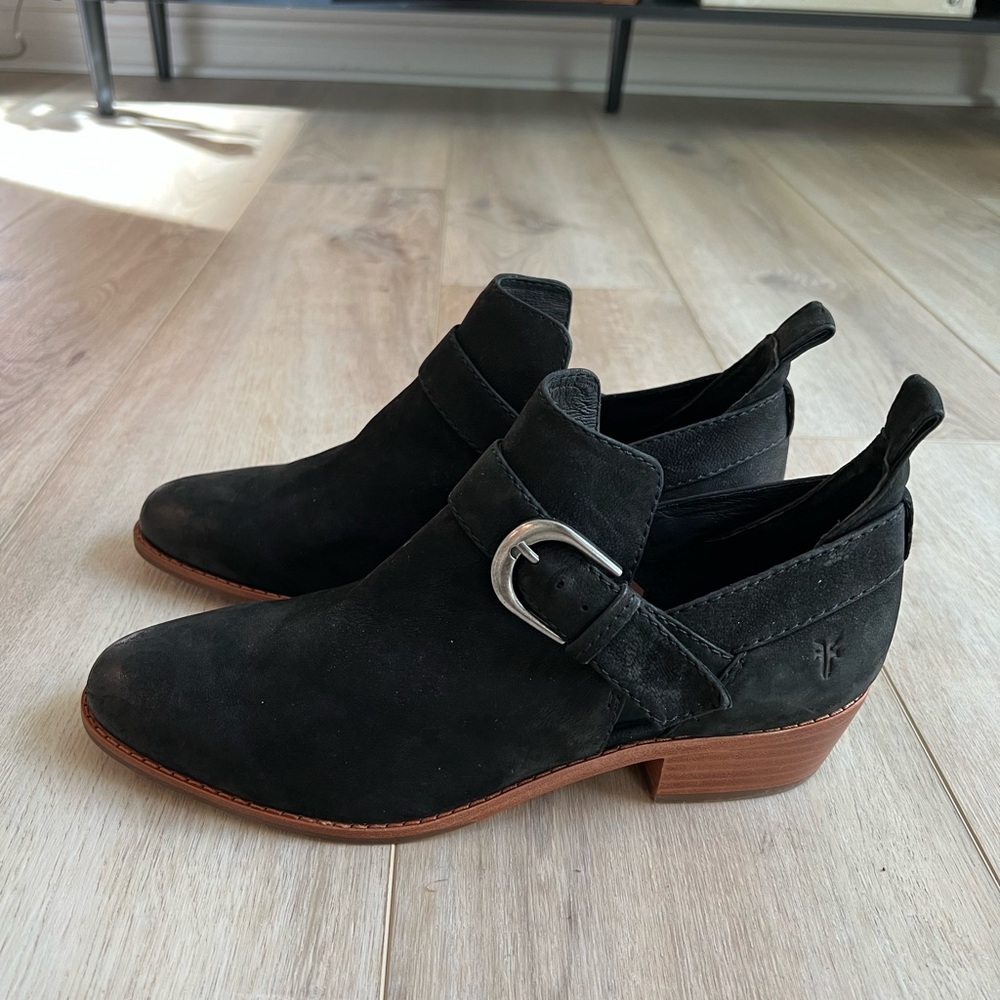 FRYE ankle boots